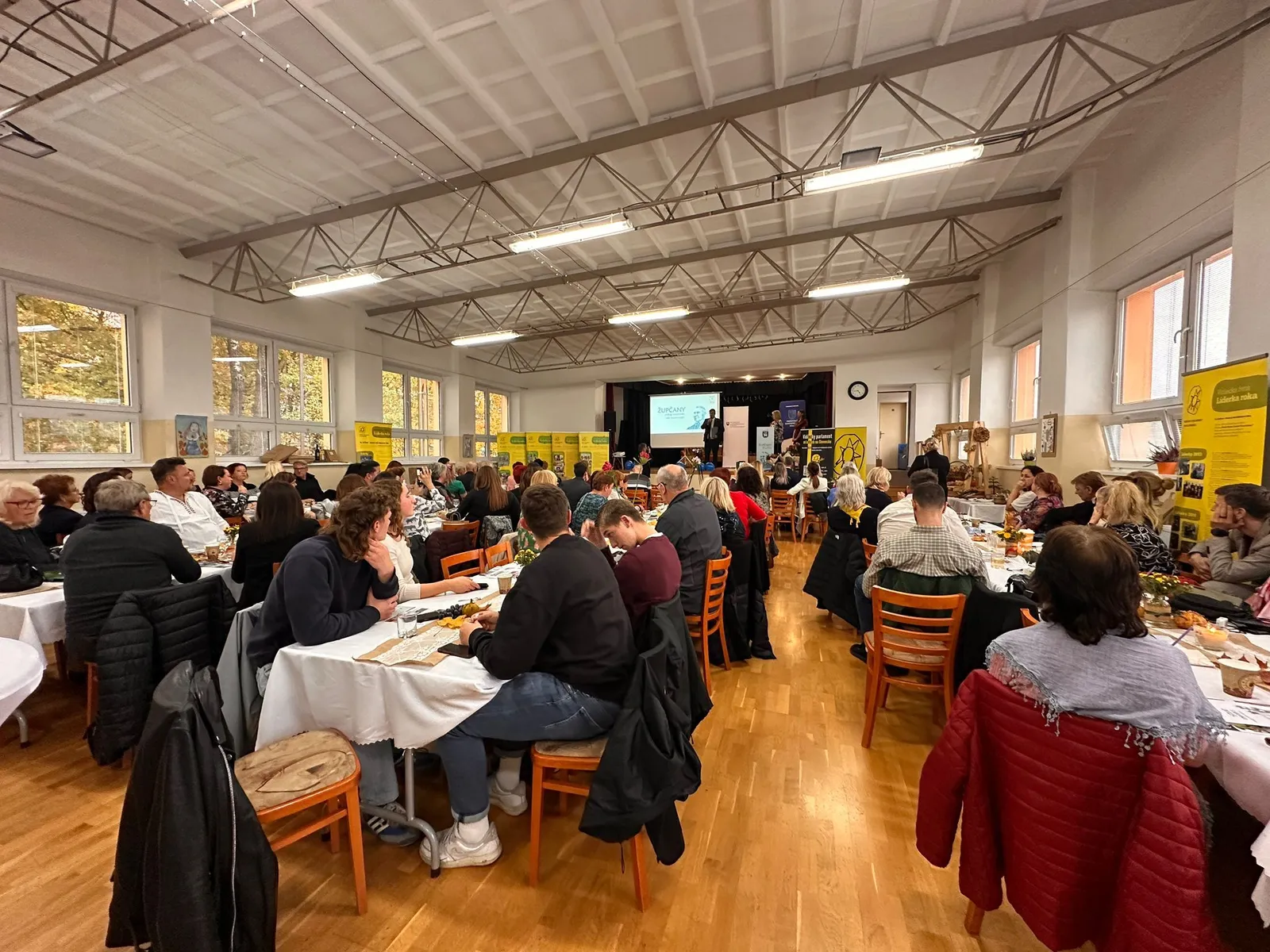 3c43ef24-b74d-4675-84c3-3c5954aba1a9